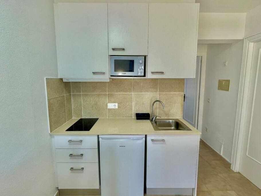 Pura Vida Apartamento Con Piscina Cala'N Blanes  Exteriör bild