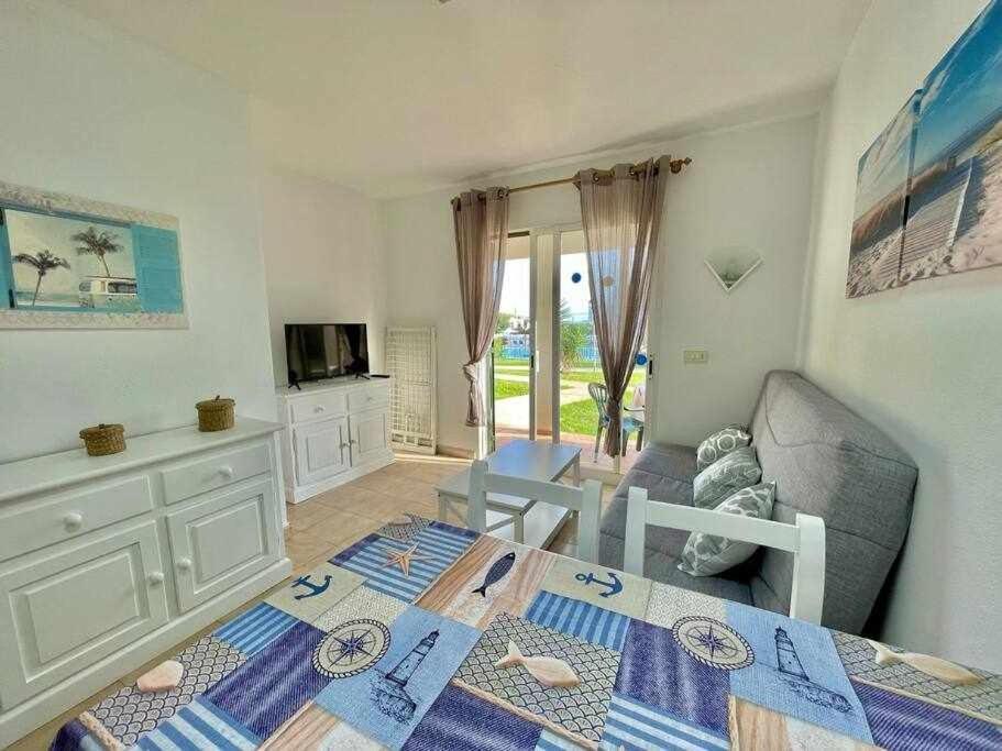 Pura Vida Apartamento Con Piscina Cala'N Blanes  Exteriör bild