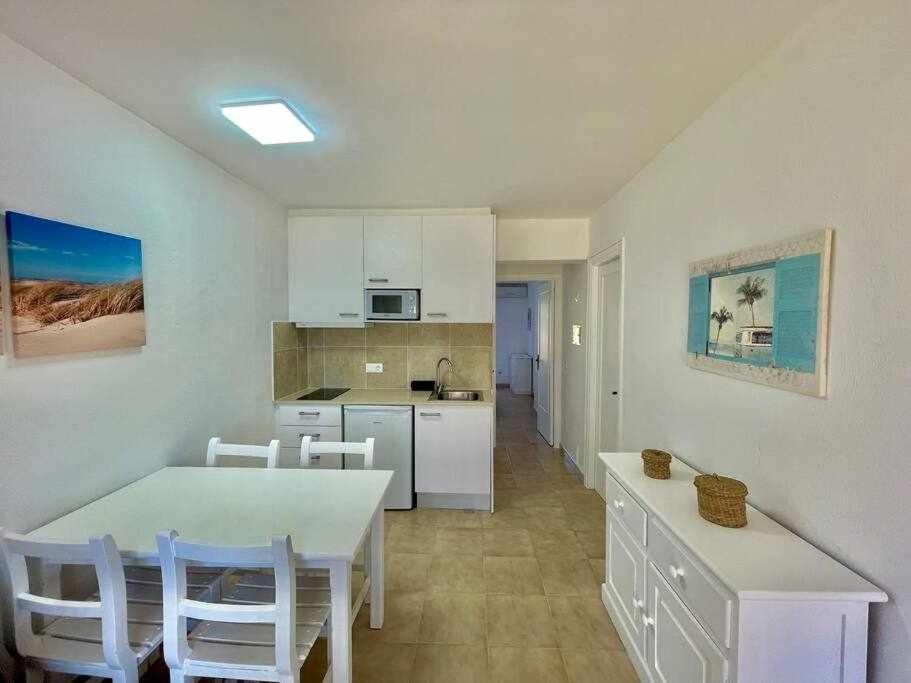 Pura Vida Apartamento Con Piscina Cala'N Blanes  Exteriör bild